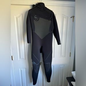 Quiksilver AG47 F’N LITE Dry Flight Infrared 5:4:3 Wetsuit Extra Large XL Hooded
